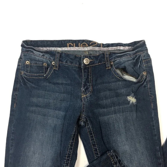 WJ202 Women’s Rue21 Distressed Boot Cut Jeans 5/6 Reg - Picture 4 of 5